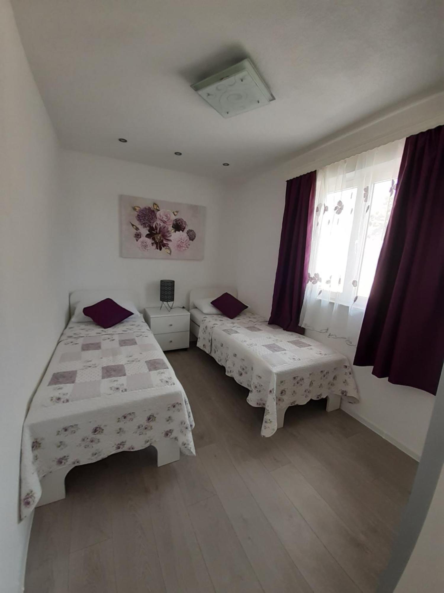 Apartment Lucky With Jacuzzi Trogir Kamer foto