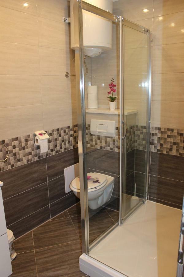 Apartment Lucky With Jacuzzi Trogir Buitenkant foto
