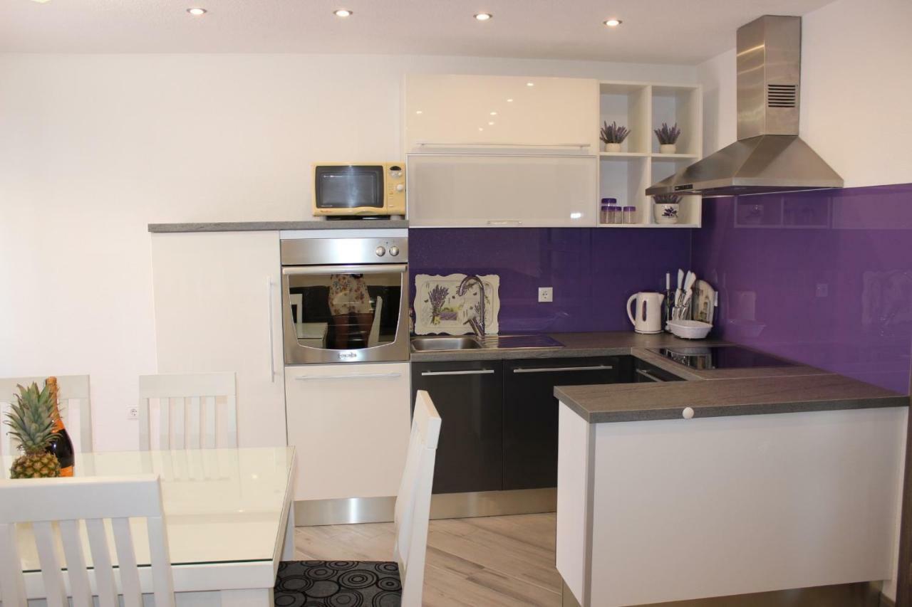 Apartment Lucky With Jacuzzi Trogir Buitenkant foto